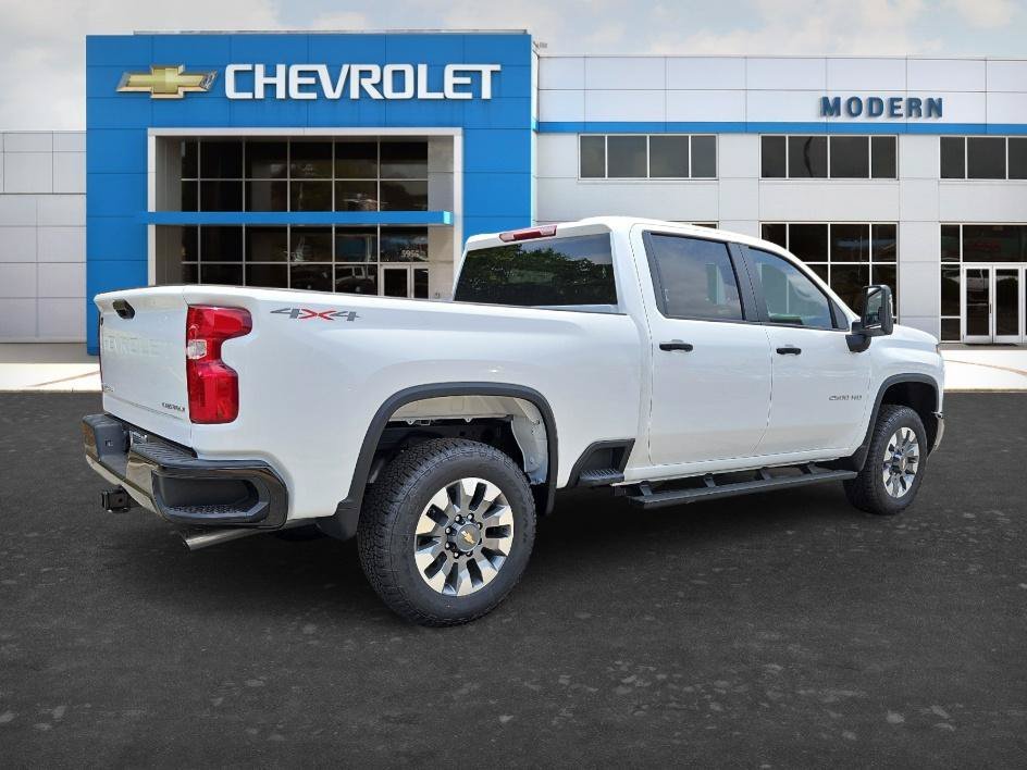 New 2026 Summit White Chevrolet Custom image 6