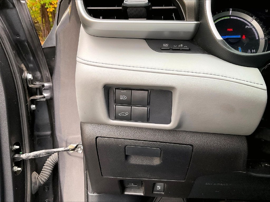 Used 2021 Magnetic Gray Metallic Toyota XLE image 28