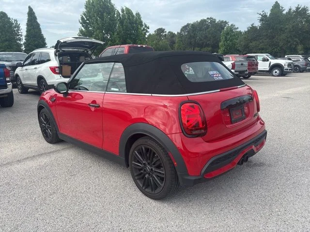 Used 2022 Red MINI Signature image 7
