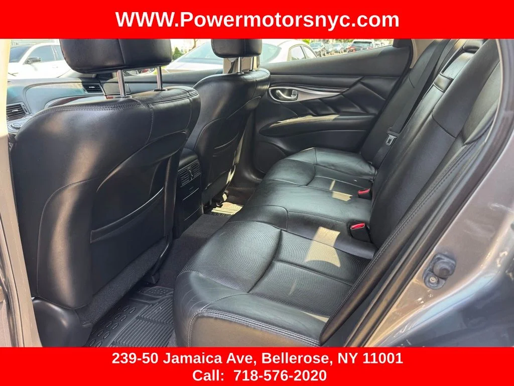 Used 2017 Gray INFINITI 3.7X image 24