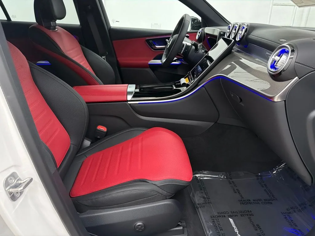 New 2027 White Mercedes-Benz GLC 300 image 27