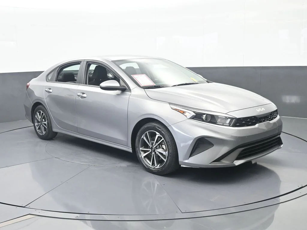 Used 2024 Steel Gray Kia LXS image 8