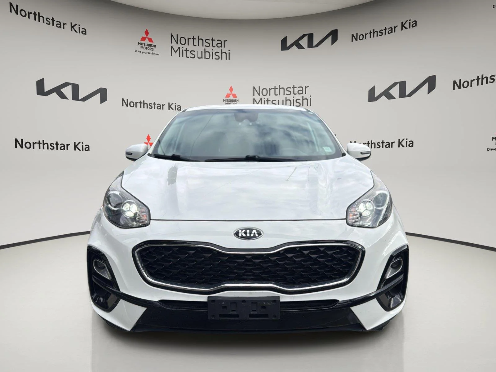 Used 2020 Clear White Kia LX image 11