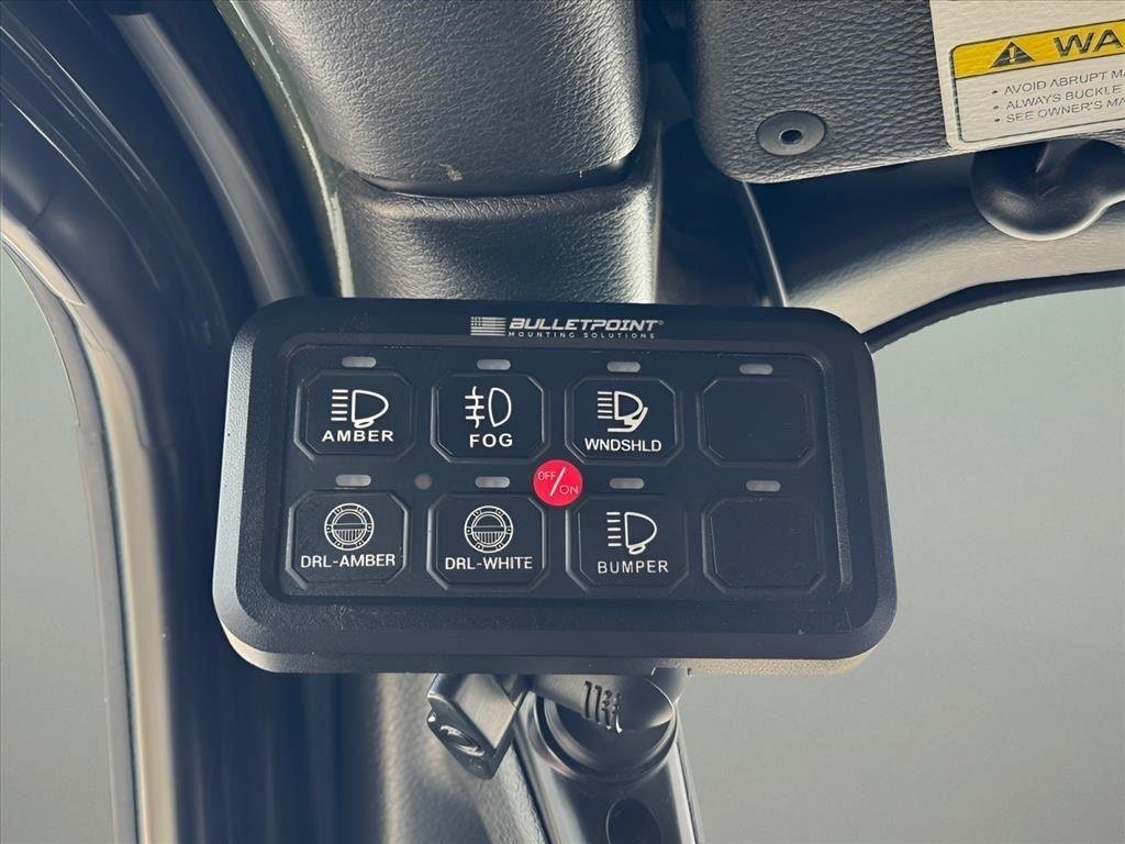 Used 2021  JEEP SPOR image 20