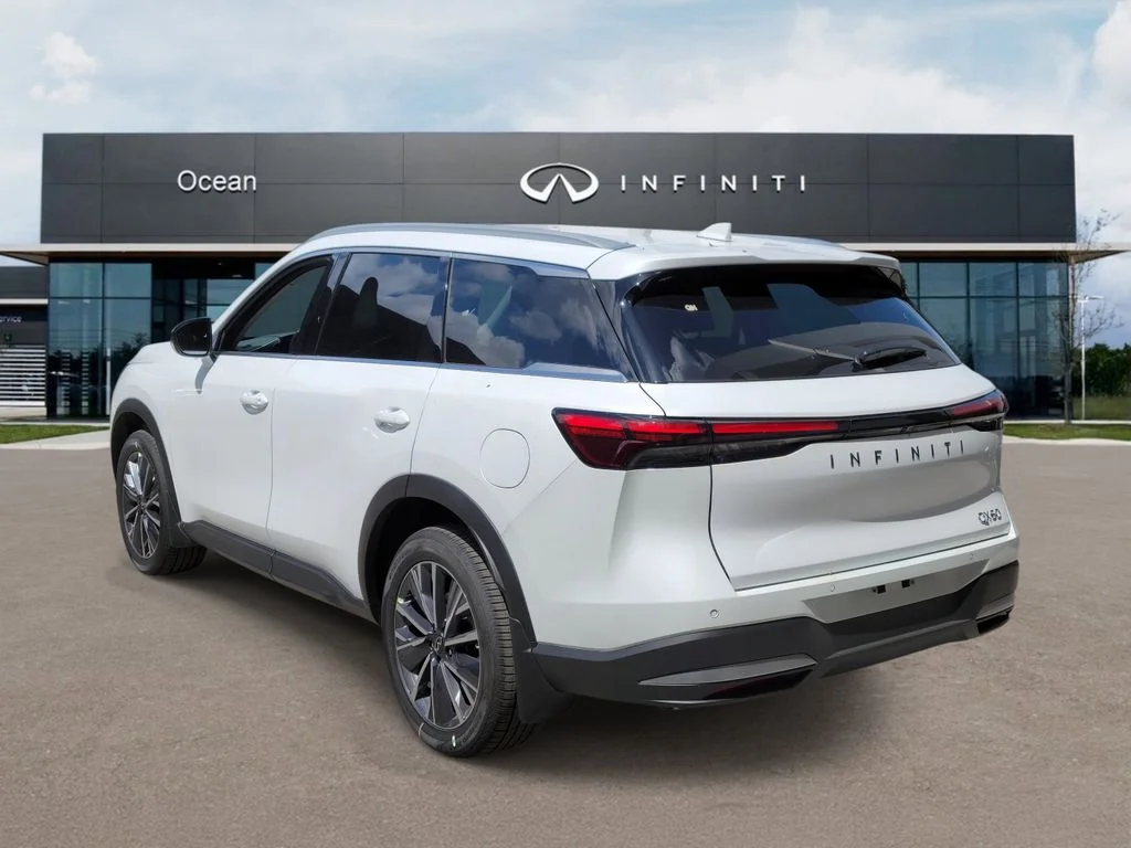 New 2027 White INFINITI LUXE image 4