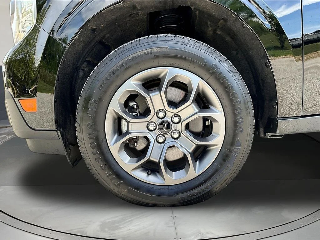 Used 2024 Black Ford XLT image 35