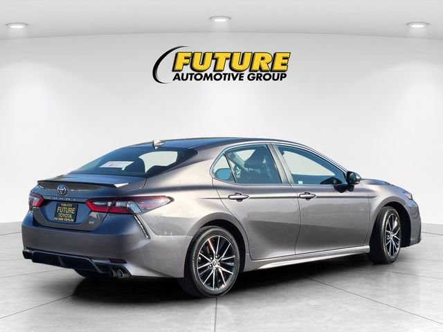 Used 2024 Gray Toyota SE image 4