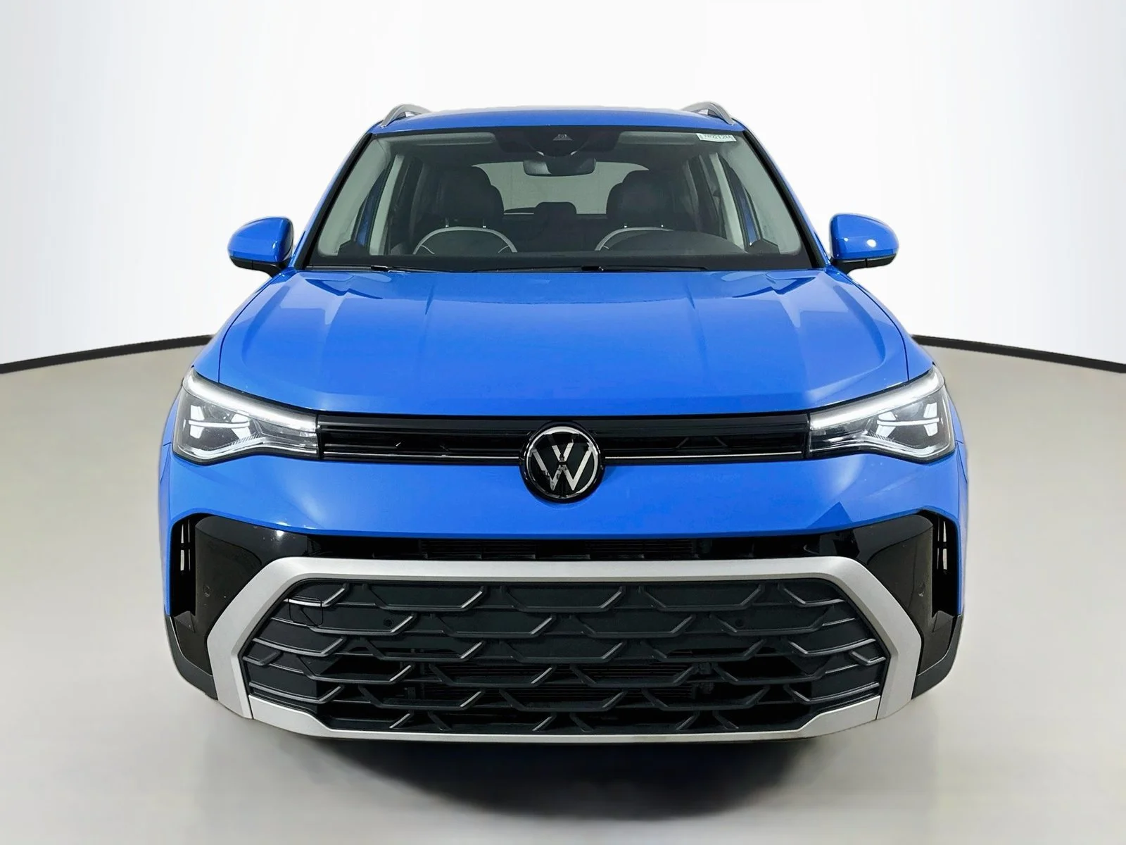 Used 2025 Blue Volkswagen  image 2