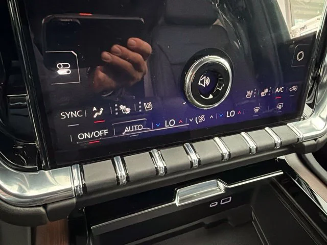 2027 GMC Yukon Denali - Photo 49