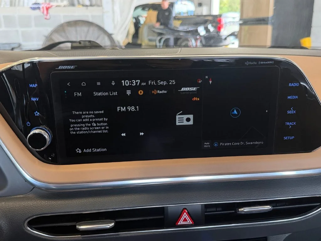 Used 2021 Red Hyundai Limited image 21