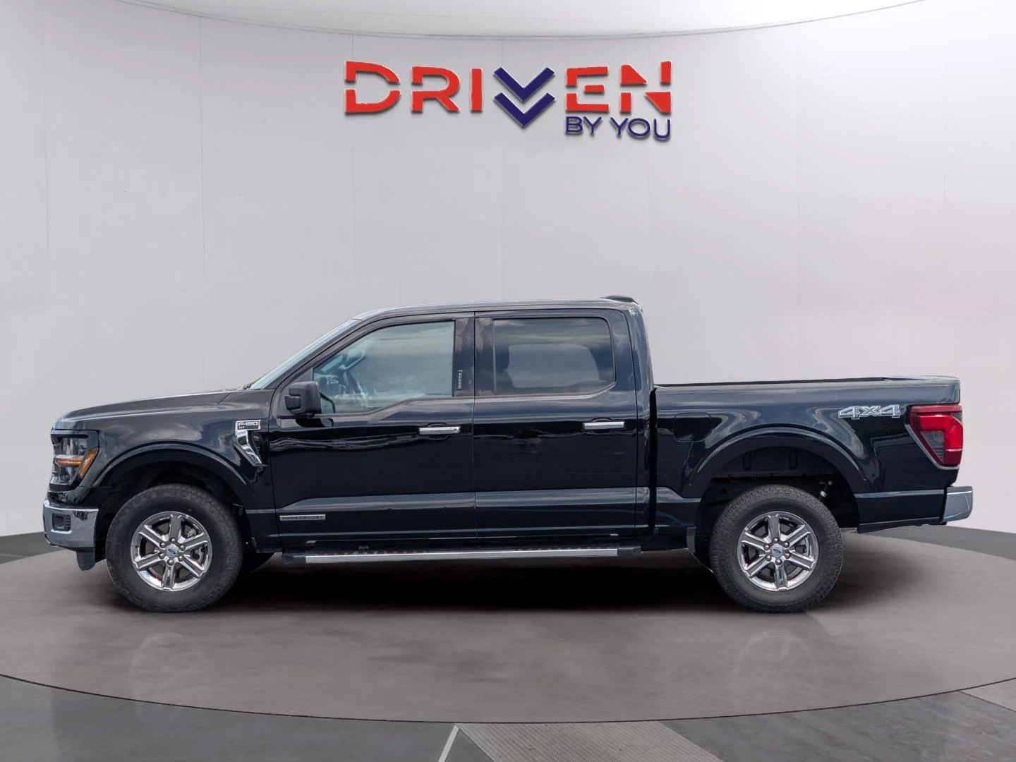 Used 2024 Agate Black Ford XLT image 2
