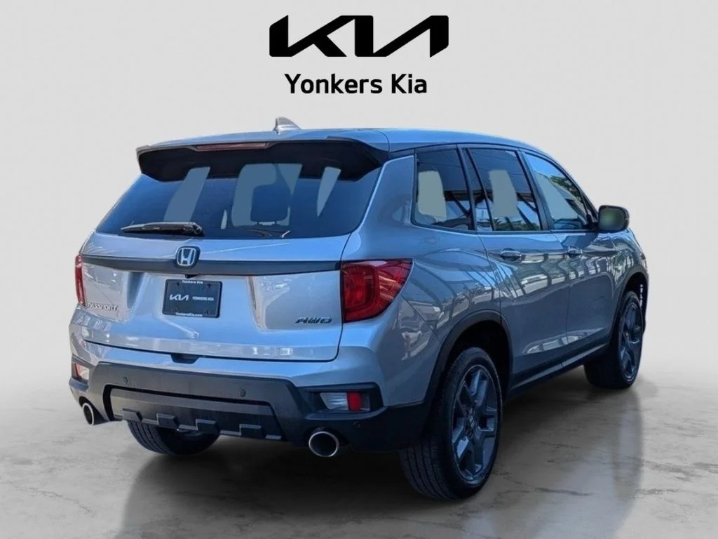 Used 2023  Honda EX-L image 6