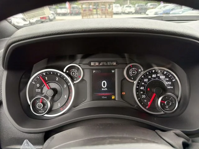 New 2026 Bright White Clear-Coat Exterior Paint RAM Tradesman image 29