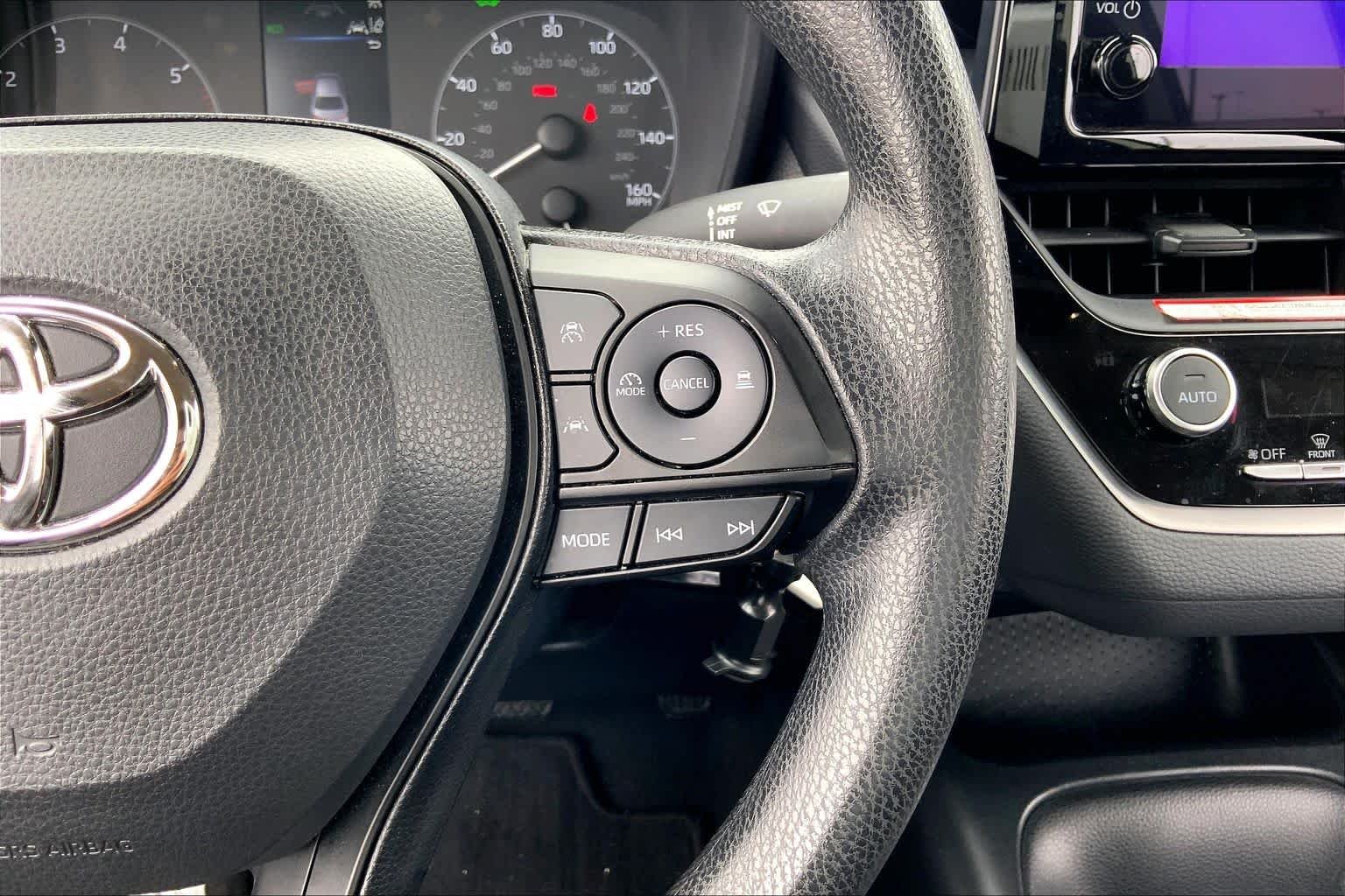 Used 2025 Classic Silver Metallic Toyota Hybrid LE image 24