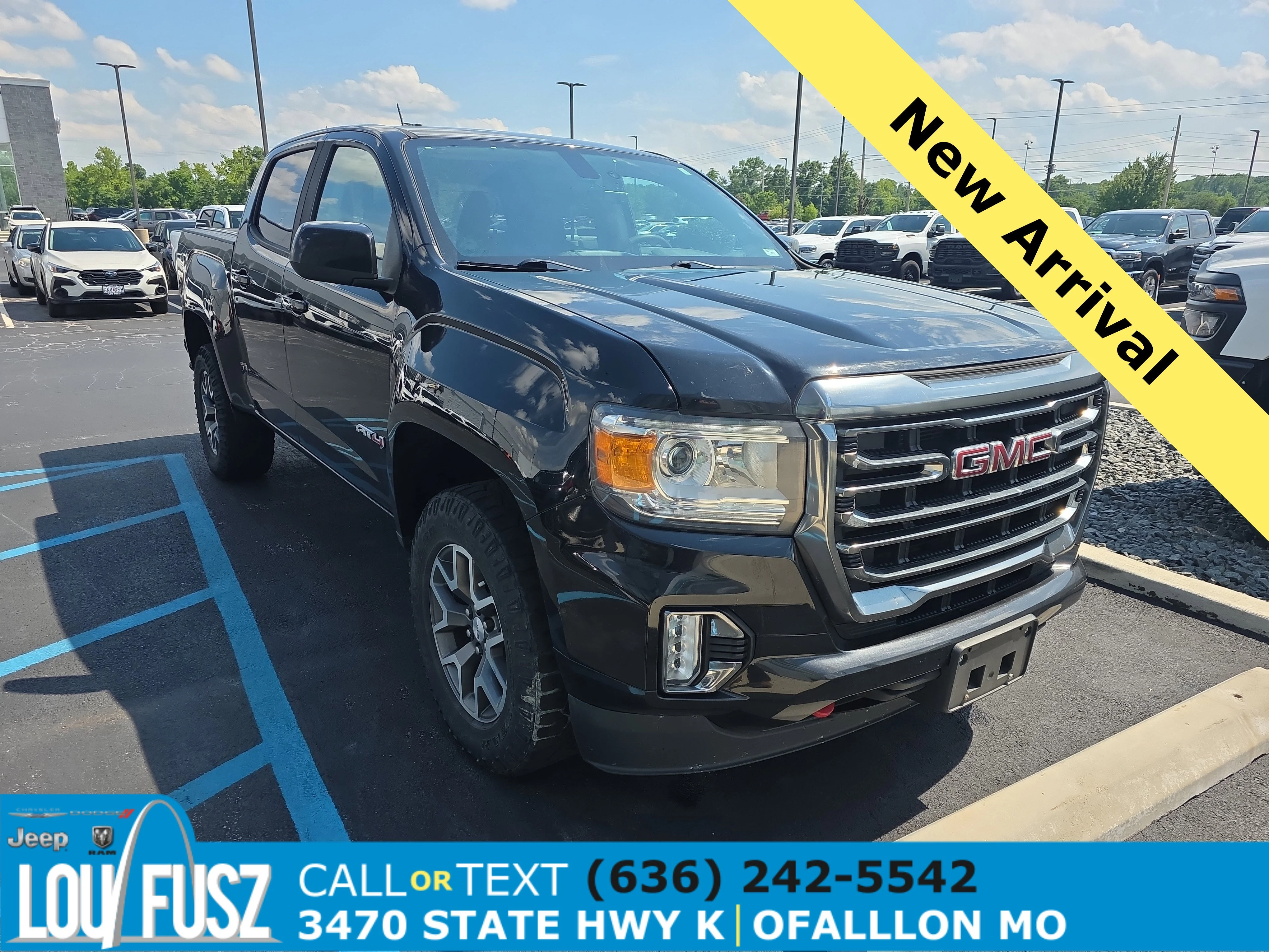 2022 GMC Canyon 4WD AT4 Crew Cab Short Box's photo