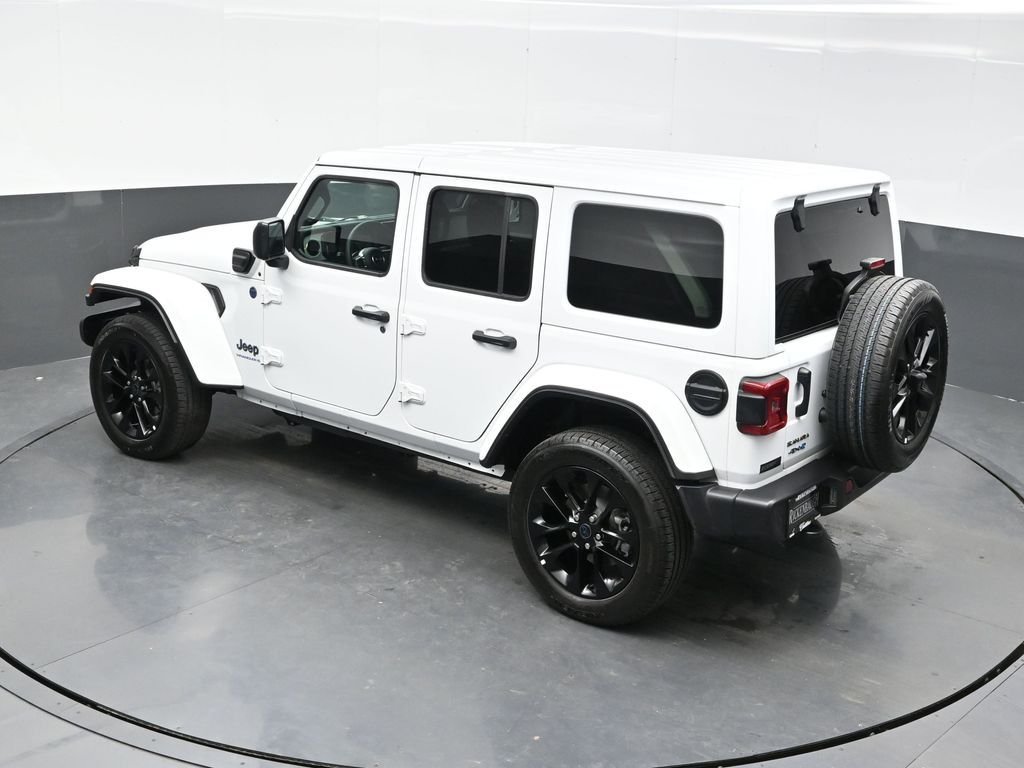 Used 2025 White Jeep Sahara 4xe image 38