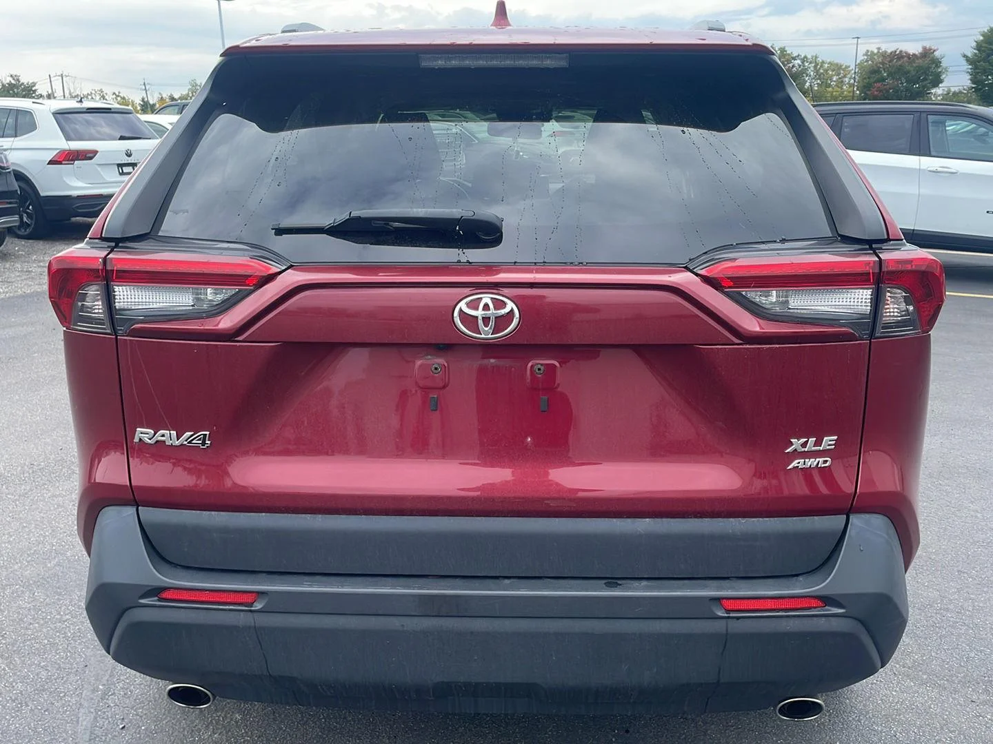 Used 2019 Ruby Flare Pearl Toyota XLE image 9