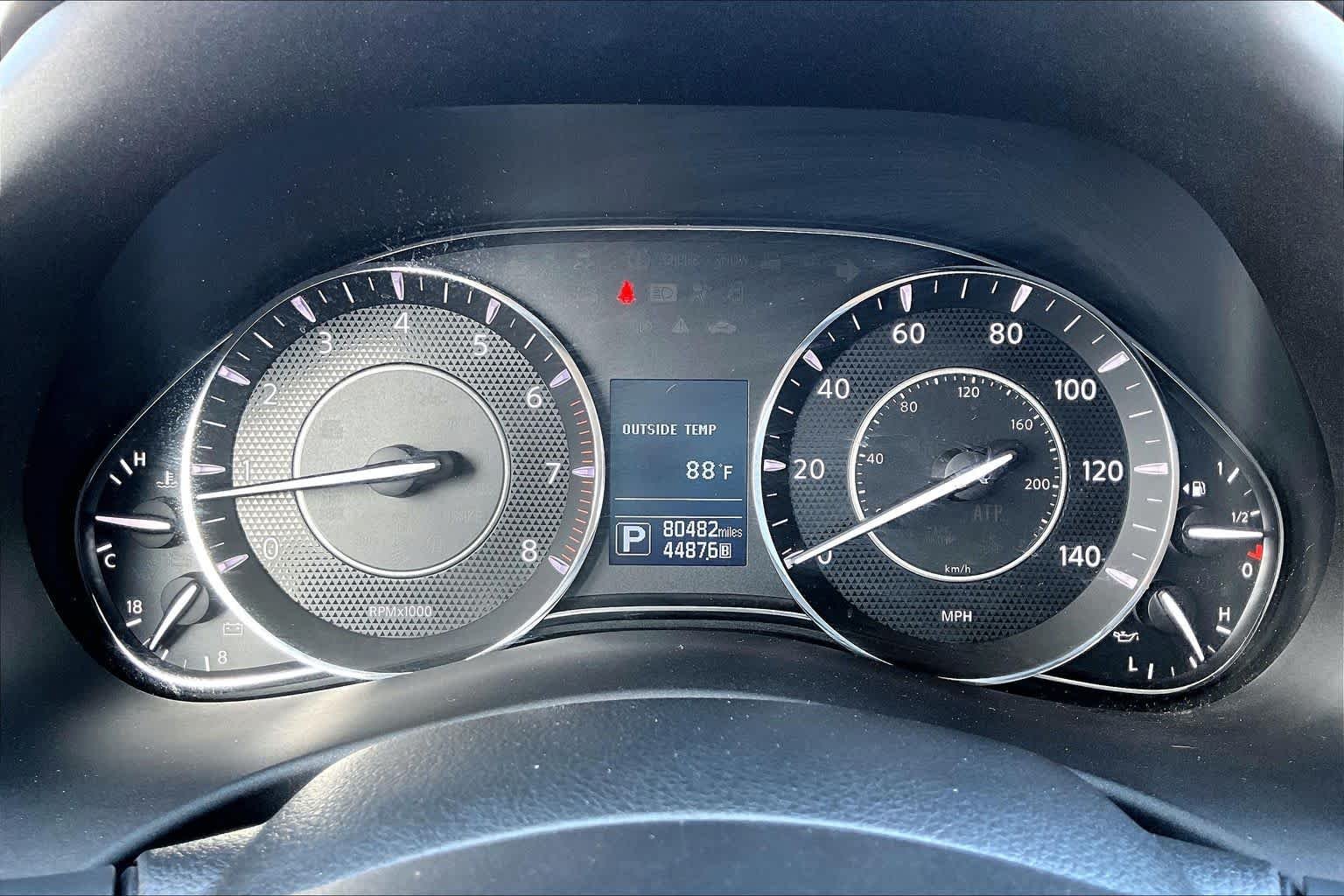 Used 2020 Super Black Nissan SL image 26