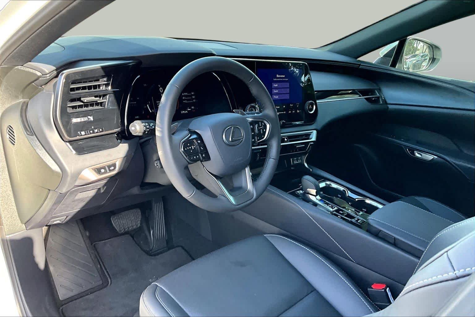 2026 Lexus RX 350 - Photo 18