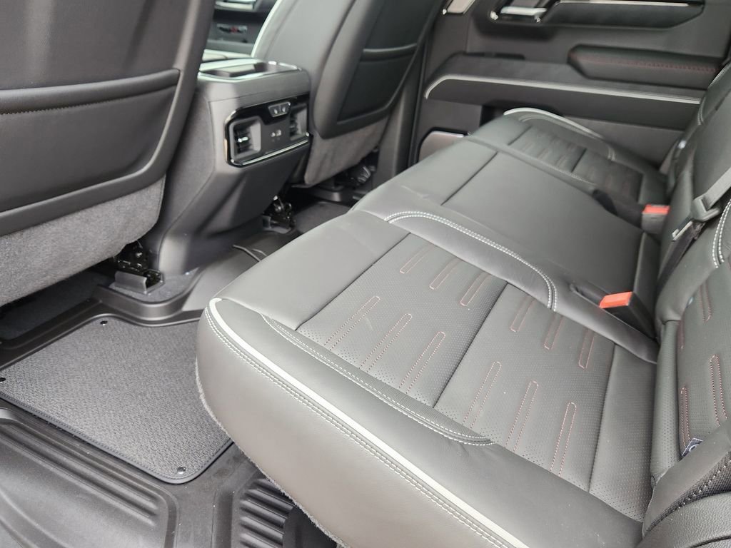 2026 GMC Sierra 1500 AT4X - Photo 9