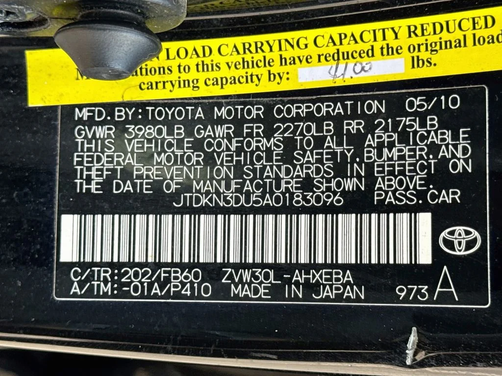Used 2010 Red Toyota I image 37