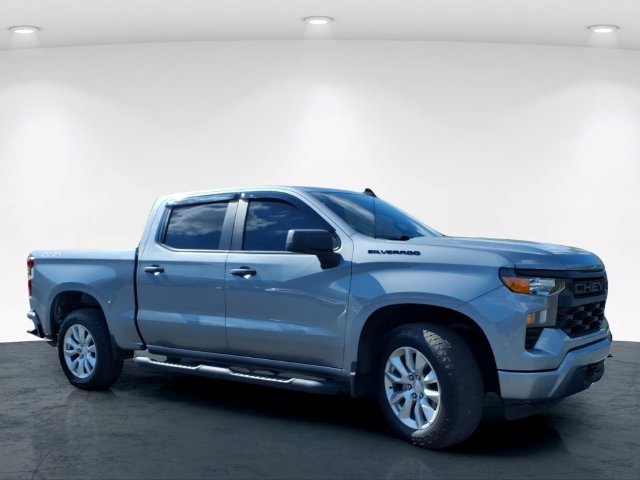 Used 2023 Gray Chevrolet Custom image 5
