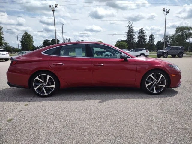 Used 2023 Red Hyundai SEL Plus image 6