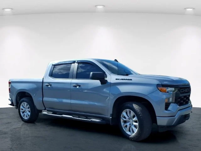Used 2023 Gray Chevrolet Custom image 5