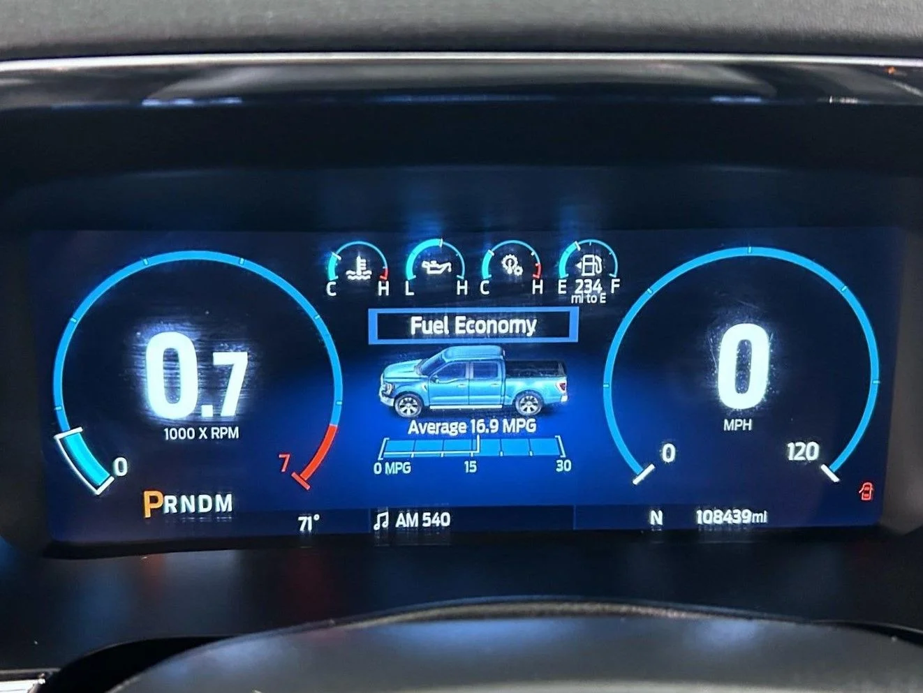 Used 2022 Silver Ford Lariat image 14