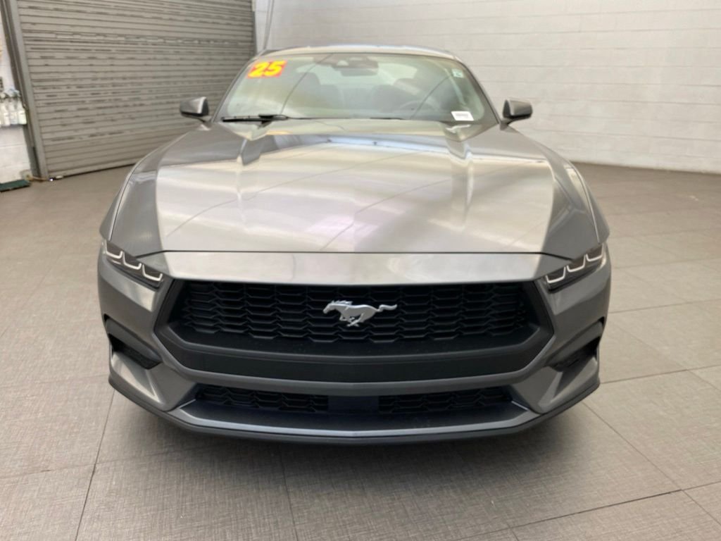 Used 2025 Gray Ford EcoBoost image 4