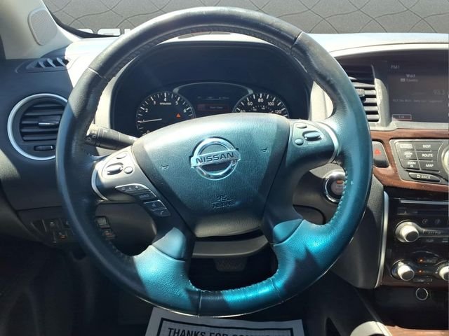 Used 2015 Silver Nissan Platinum image 19