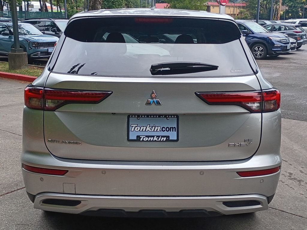 Used 2023 Alloy Silver Metallic Mitsubishi SE image 5