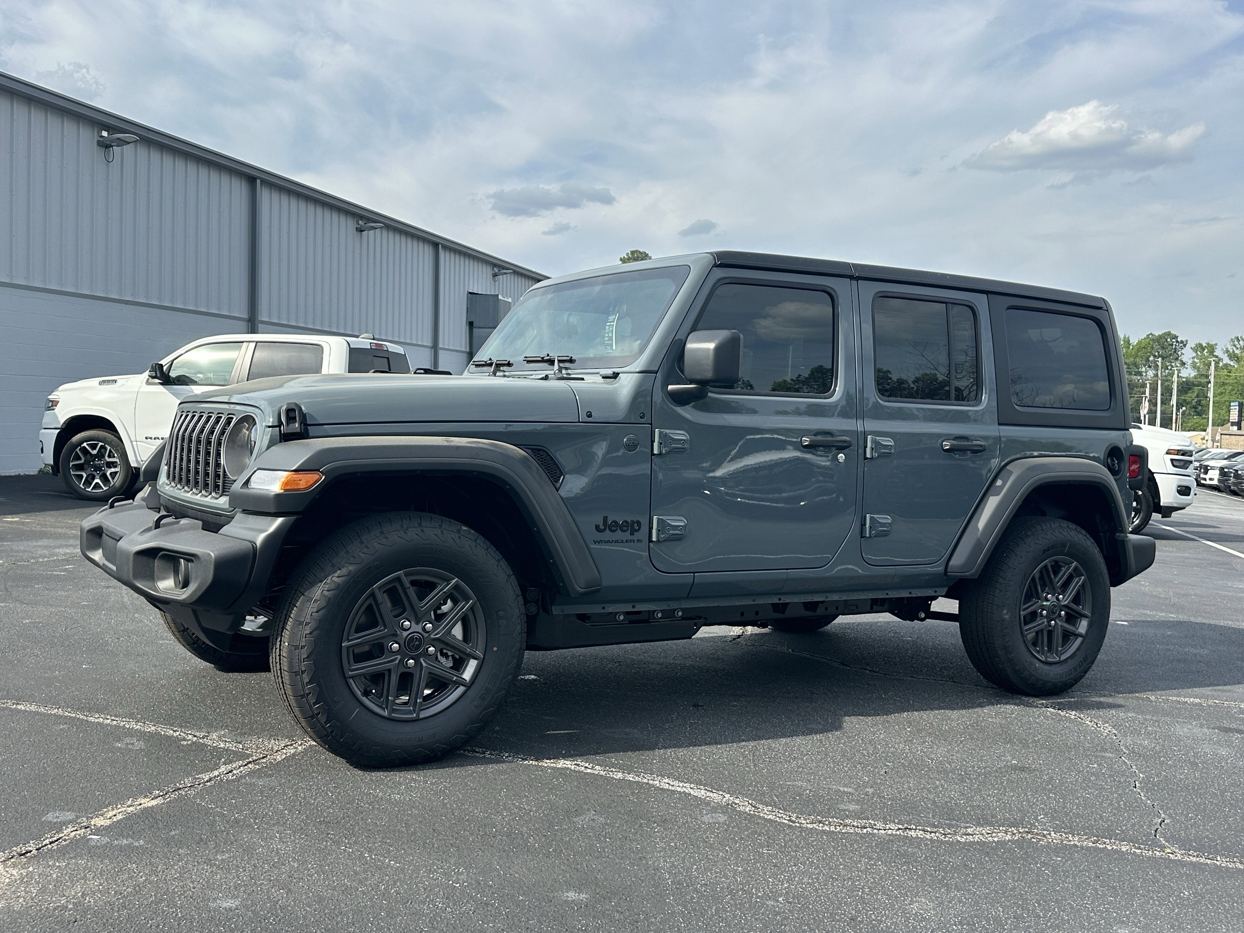 New 2026 Anvil Clearcoat Jeep Sport image 4
