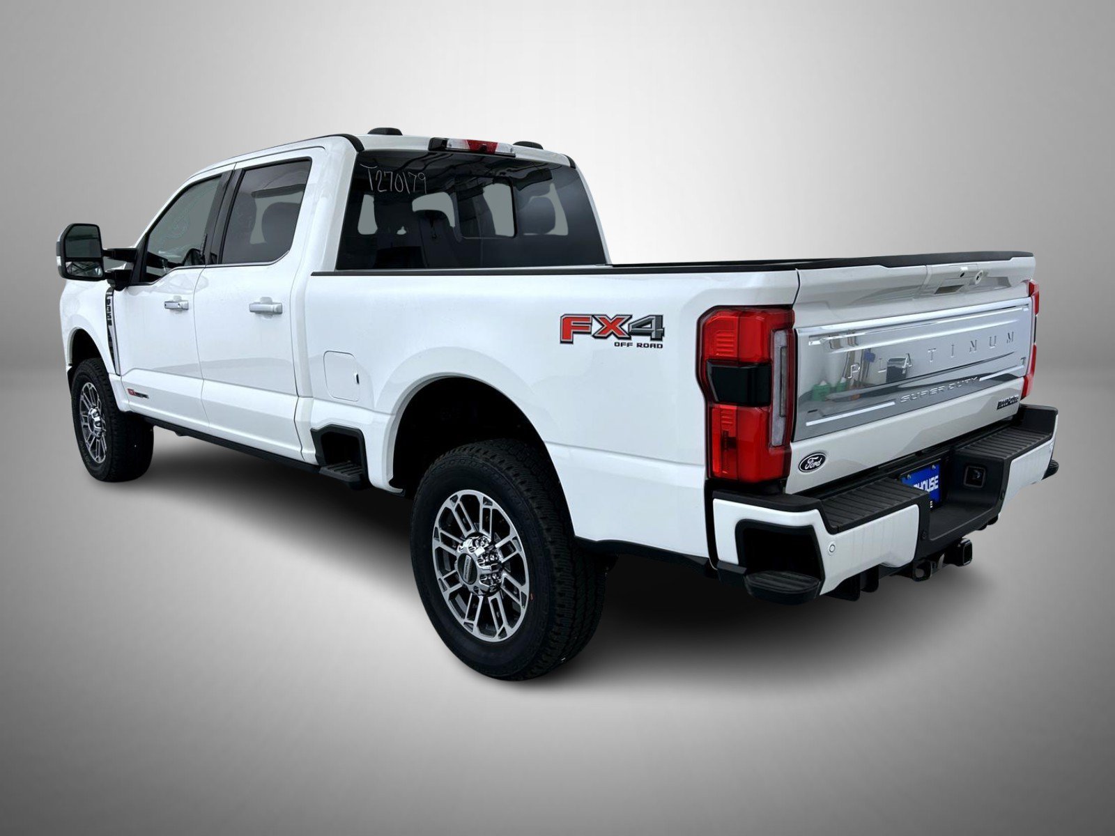 New 2027 Star White Metallic Tri-Coat Ford Platinum image 7
