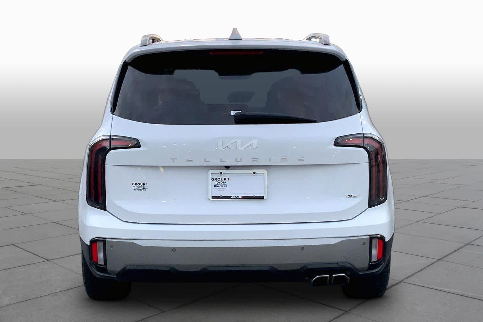 Used 2023 Glacial White Pearl Kia SX Prestige X-Pro image 5