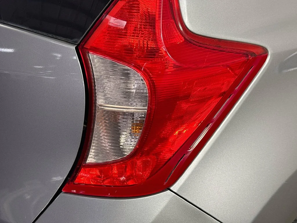 Used 2014 Gray Nissan S image 28