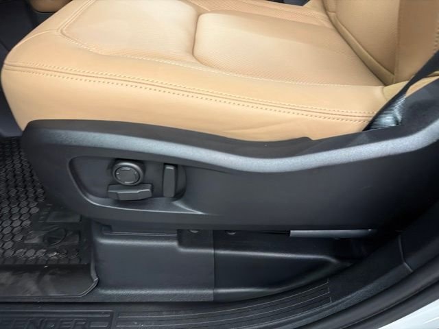 New 2026 Borasco Grey Land Rover X-Dynamic SE image 9