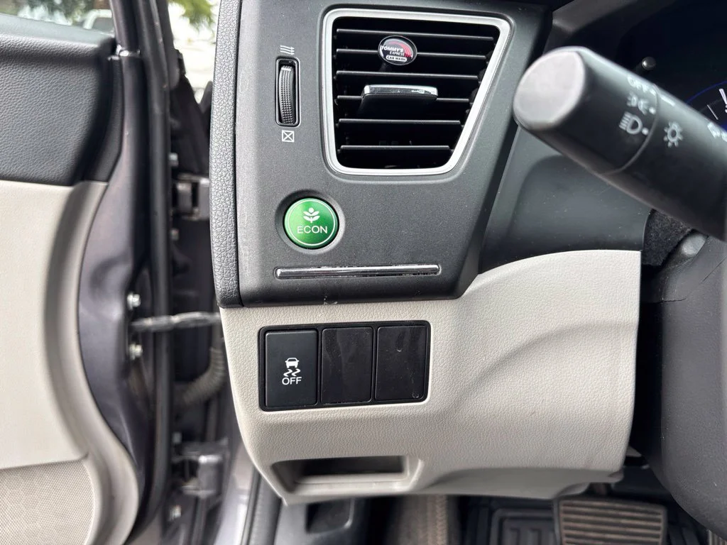 Used 2015 Gray Honda LX image 12