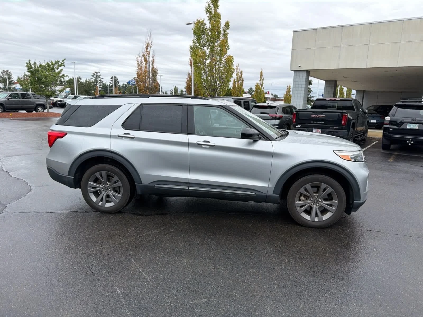 Used 2023 Iconic Silver Metallic Ford XLT image 6