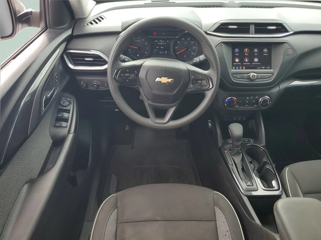 Used 2023 STERLING GRAY METALLIC Chevrolet LT image 15