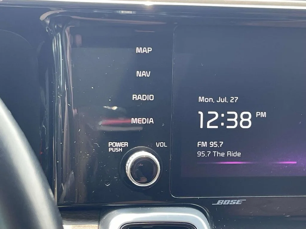 Used 2022 Green Kia X-Line SX Prestige image 31