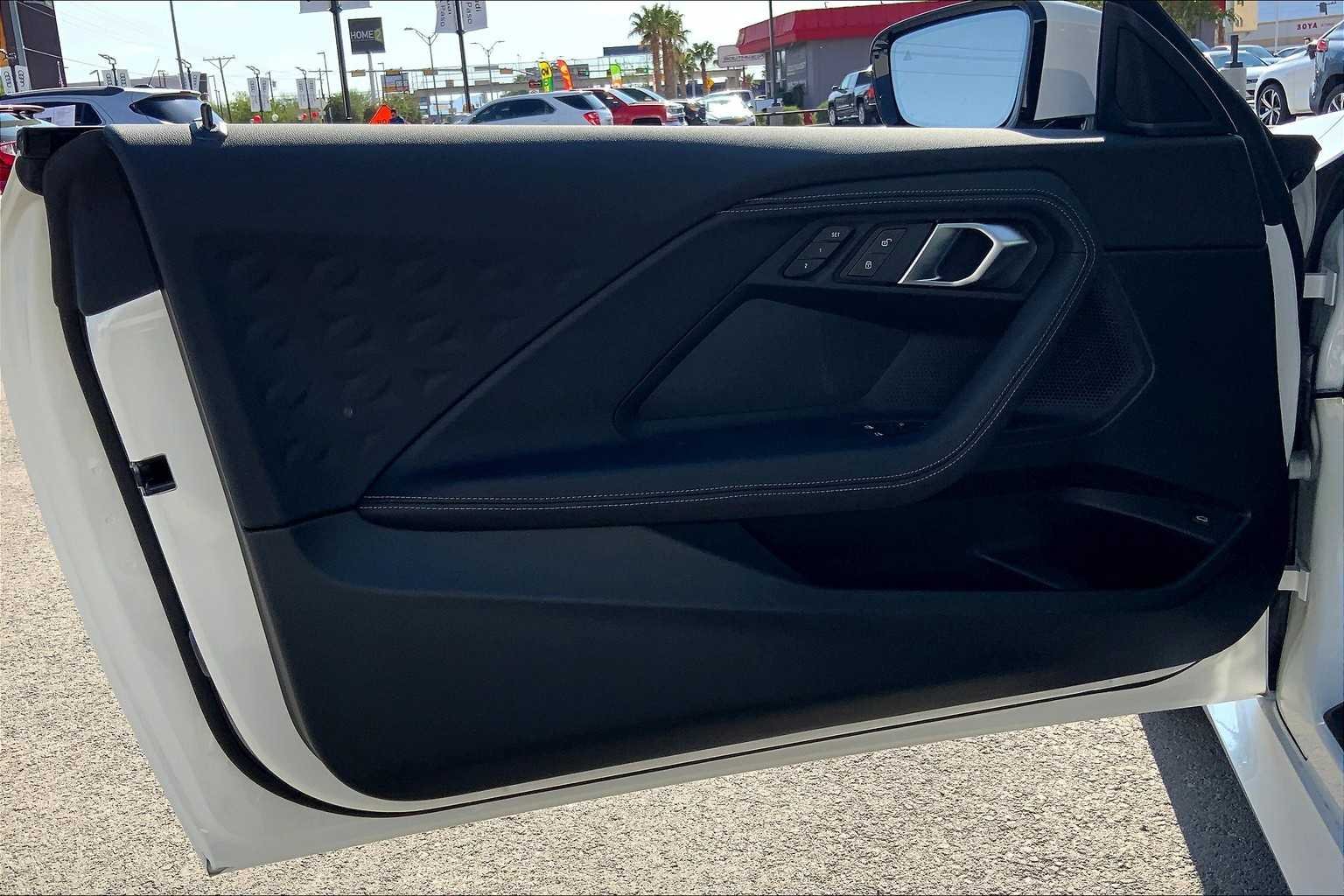 2025 BMW 2 Series 230i - Photo 9