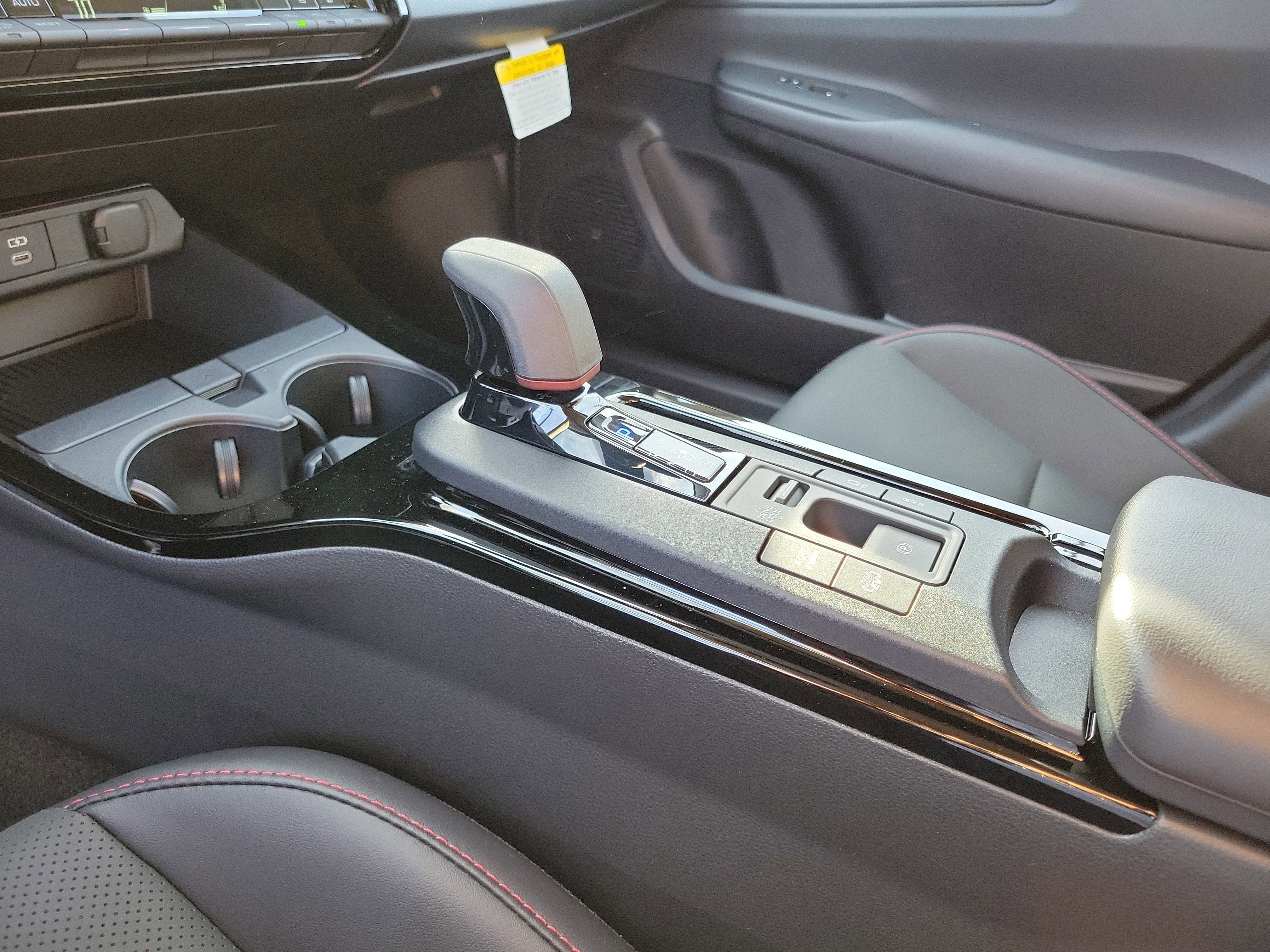 2026 Toyota Prius Plug-in Hybrid XSE Premium - Photo 29