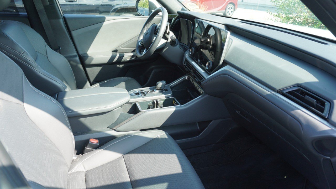 Certified Used 2025 White Lexus TX 350 Premium image 10