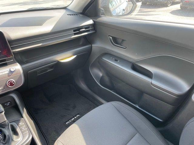 New 2026 Blue Hyundai SE FWD image 18