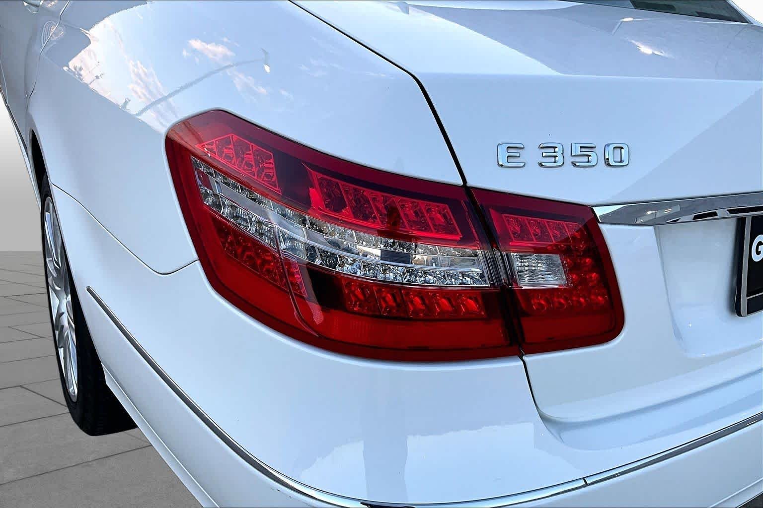 Used 2013 Polar White Mercedes-Benz E 350 Luxury image 24