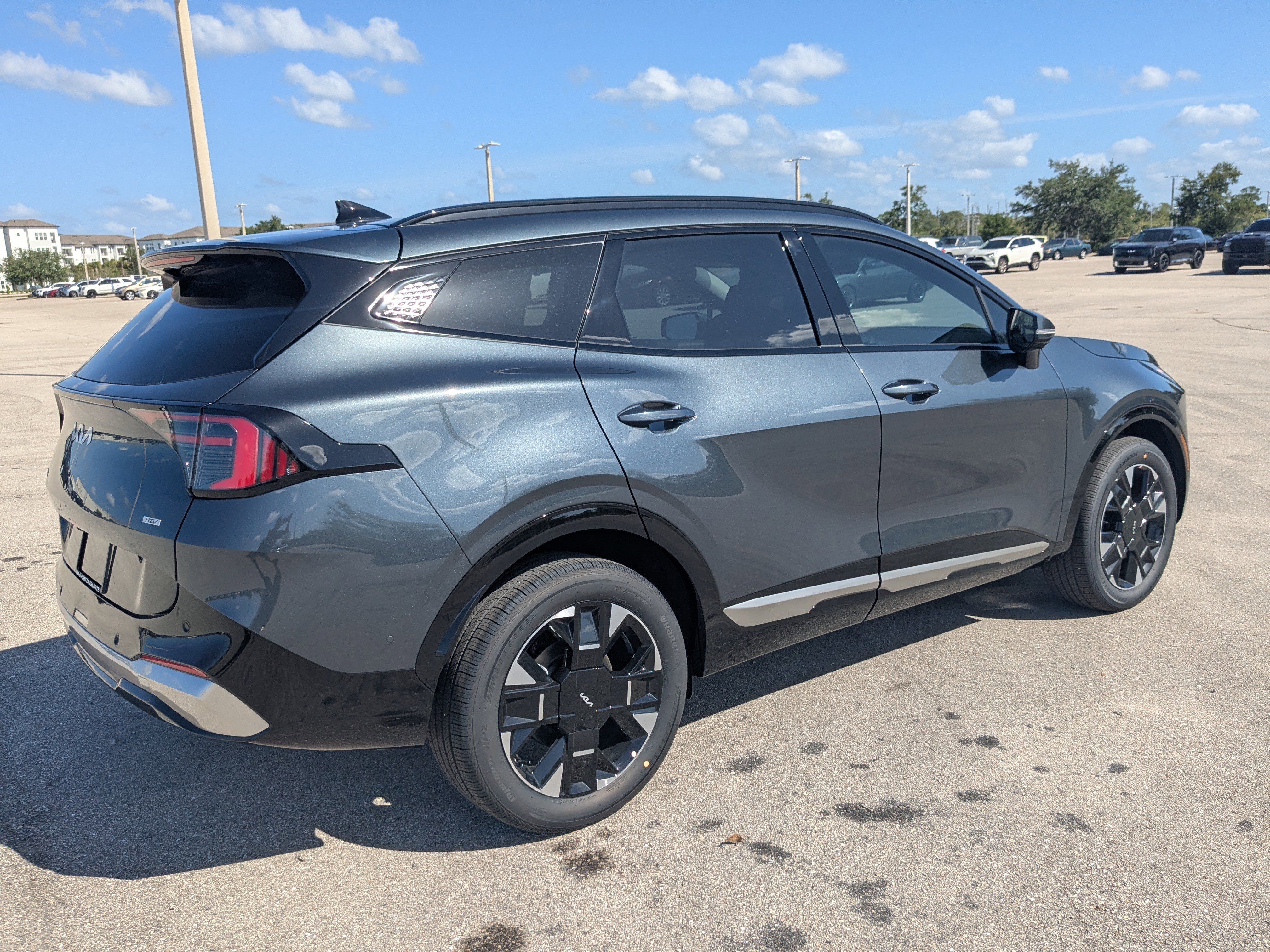 New 2026 Gravity Gray Kia SX Prestige image 5