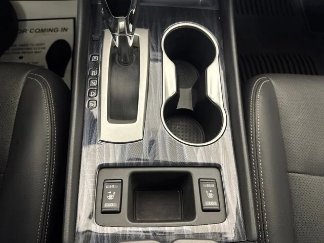 Used 2018 White Nissan 2.5 SL image 17