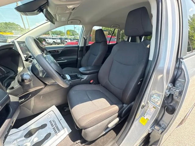 Used 2025 Silver Toyota LE image 12