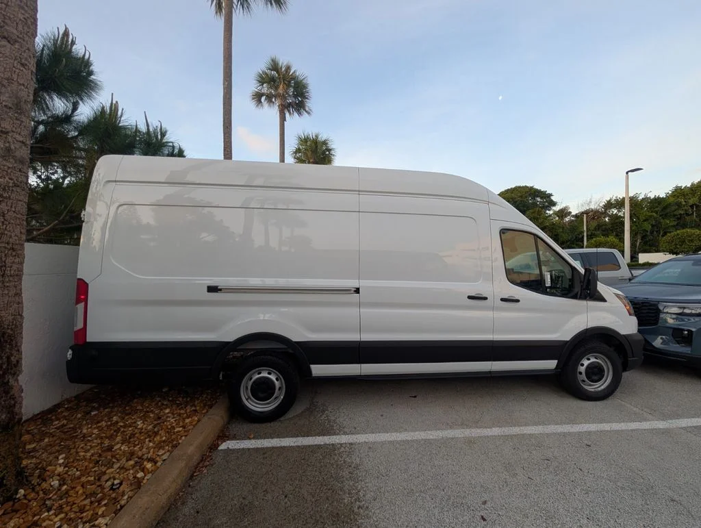 New 2026 Oxford White Ford Cargo Van image 8